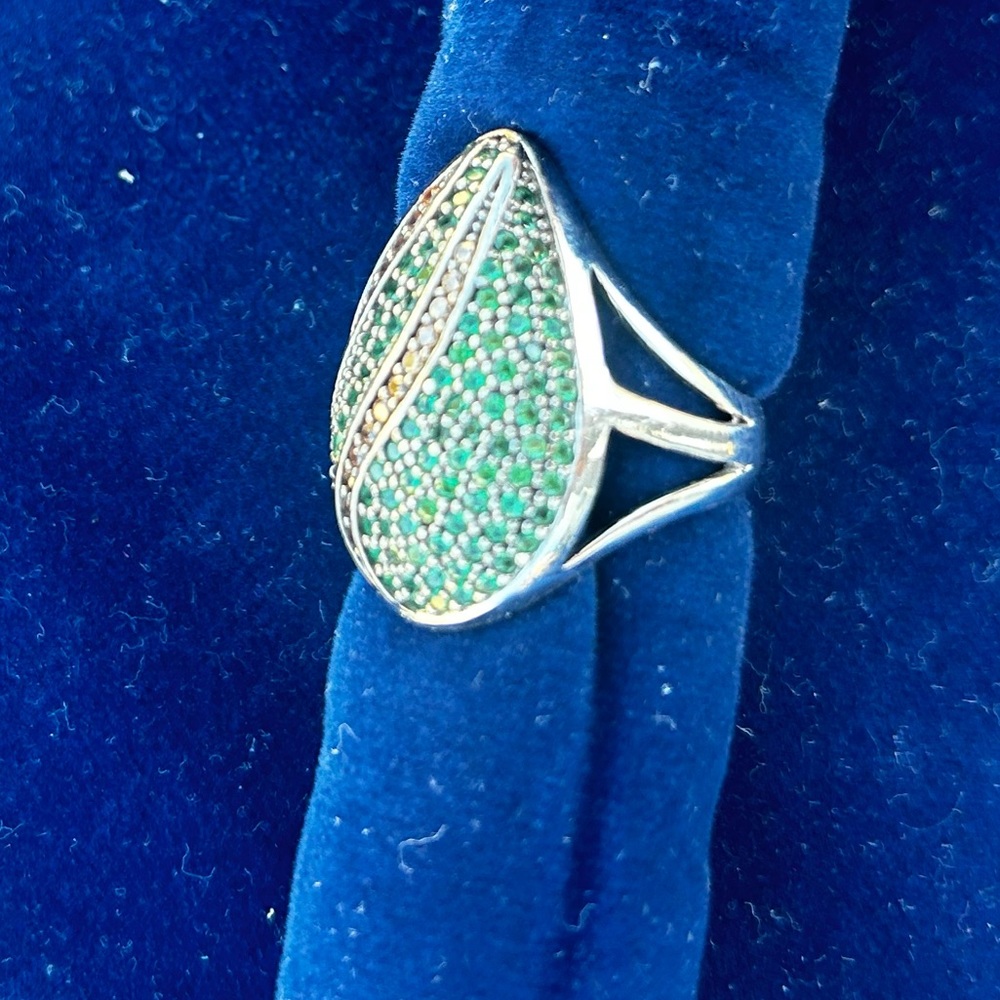 Set of 925 rhodium-plated sterling with zircons, David Yurman style